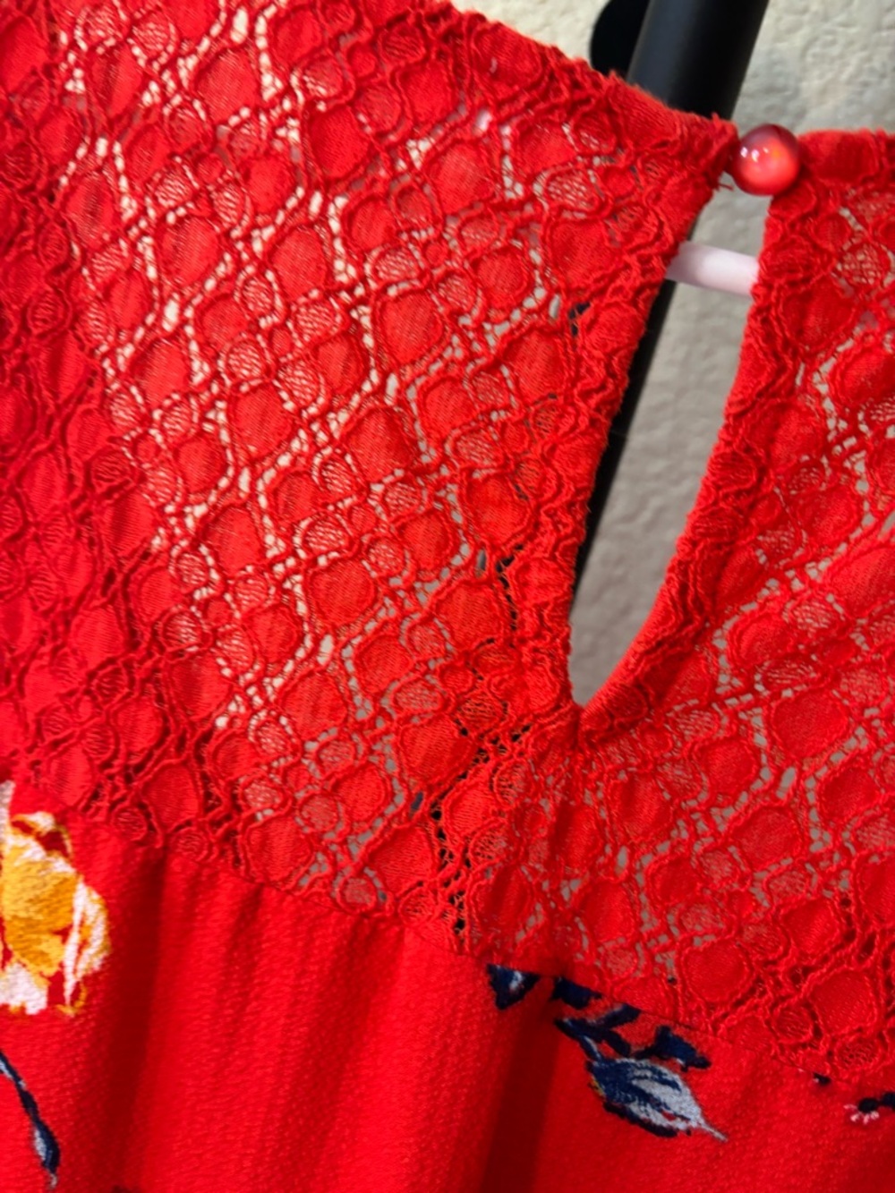 C&C California Red Floral Lace-Trim Mini Dress - Picture 4 of 7